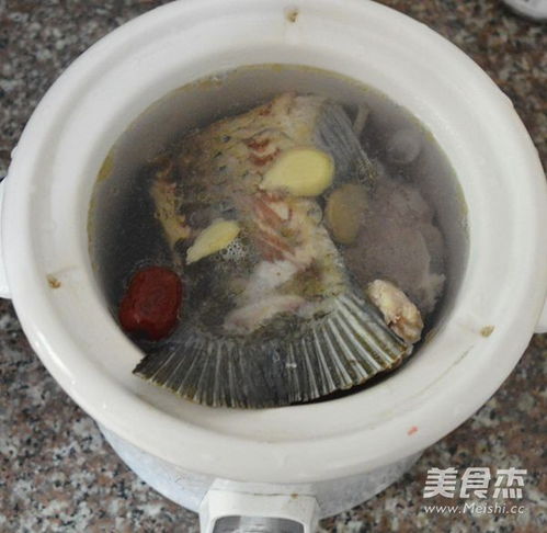 黑豆煲鲩鱼补什么的