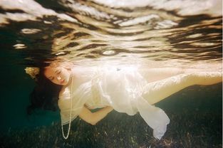 俄罗斯女摄影师擅长水下摄影 美若天仙 