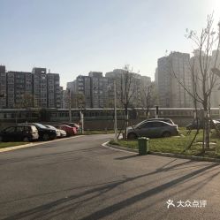 无锡市区有没有免费停车场,无锡大悦城停车场是不是露天的