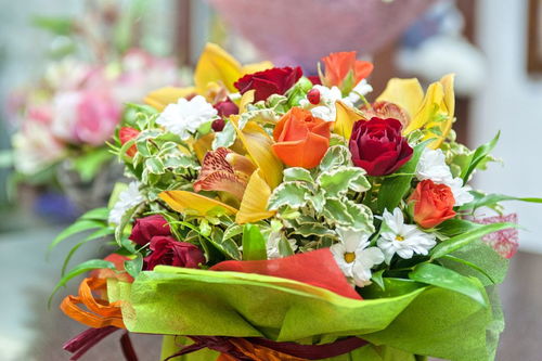 花店经常用的花名花语,花店常卖的花为哪些？分别有什么花语？