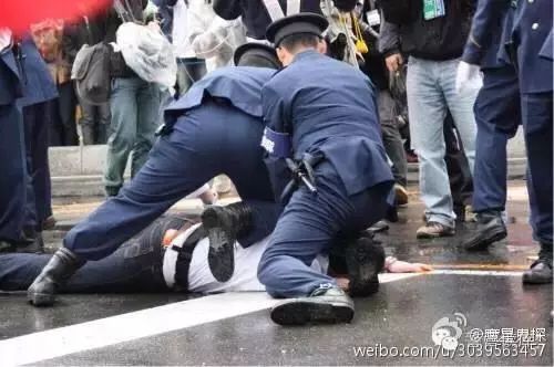 作为奉公守法的外国人,为啥也会在街上被日本警察盘问了 搜狐社会 搜狐网 
