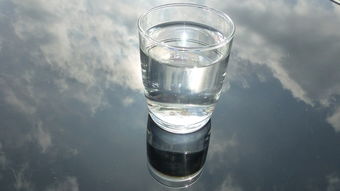 喝水速度对肾脏的影响：你知道喝快还是喝慢对肾有好处吗？
