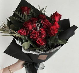 情人节男朋友送花,为什么情人节男子要给心爱的女子送花？