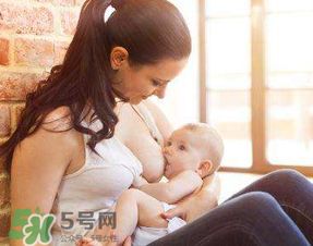 宝宝突然不吃母乳了怎么回事 宝宝不吃母乳是为什么