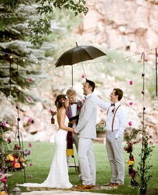 婚礼遇上雨天也不怕 让雨天成为婚礼最独特元素 全文 