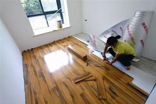 装地暖后实木还是复合地板好 装修师傅道破天机