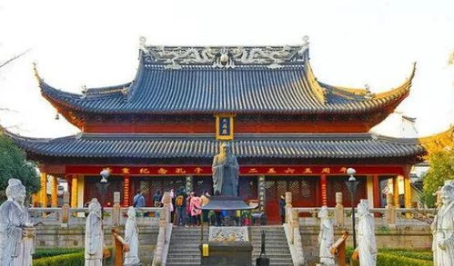 南京有一古建筑群,由三大建筑群落组成,又称文宣王庙