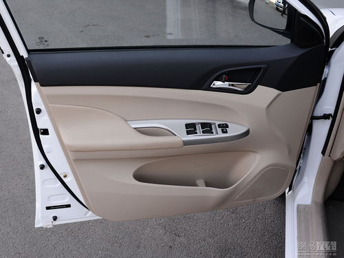 比亚迪F3 2015款 全新节能版 1.5L MT豪华型 
