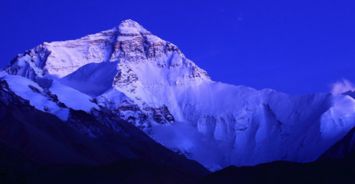 尼泊尔为何出台新规禁止单人攀登珠峰 