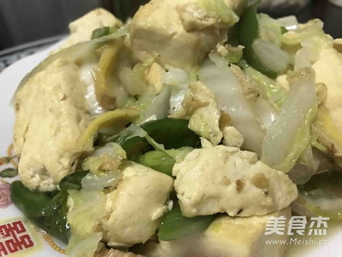 白菜炒豆腐的做法简单好吃