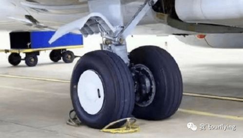 飞机很重,为什么飞机下的三个小轮子可以支撑整个飞机的重量