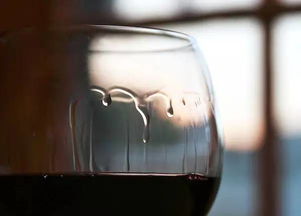 葡萄酒的眼泪 这浪漫的名字到底是什么