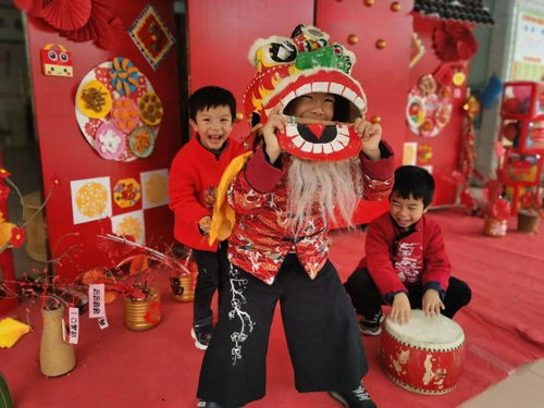 写春联 剪纸 舞狮......高明学子送你浓浓 年味