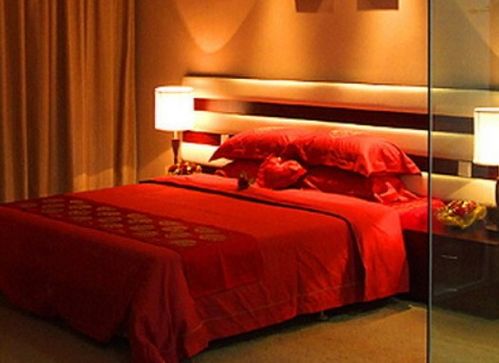 酒店客房铺床过程及步骤 