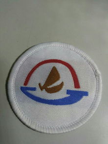 顺德龙江中学的校徽是什么含义 