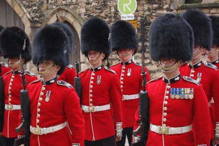 英国皇家卫队的士兵为什么要戴熊皮帽