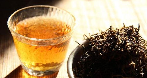 乌龙茶喝茉莉花茶哪个好喝,乌龙茶和茉莉花茶混和着喝,有什么功效