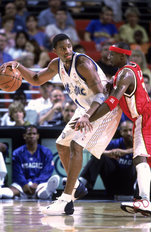 莫兰特的腿图片，为什么NBA球员很少能见到腿毛长的