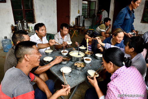 男人谈事女人别插嘴 丈夫一句话,忙完13人晚饭的妻子掀了饭桌