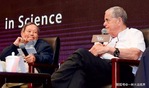 杨振宁对话霍金,谁更伟大 谁对科学贡献更大