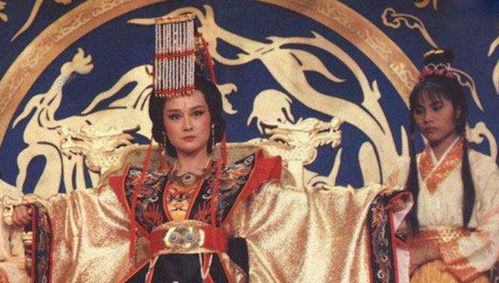 35年前,山东妇女效仿武则天称帝,建庞大后宫后,她怎样了