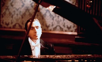 海上钢琴师电影免费完整版中英,电影的特征。