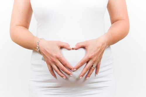 孕妇怀孕期间,最好少吃这4种东西,对于宝宝发育或许有影响
