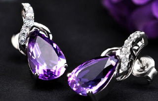紫锂辉与紫水晶的区别 