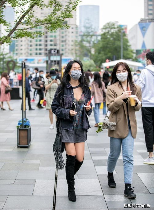 出门不知道穿什么衣服 可以先来试一下黑顺色搭配,不撞衫更洋气