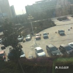 东方明珠附近的免费停车场,上海的哪些景区停车比较方便?