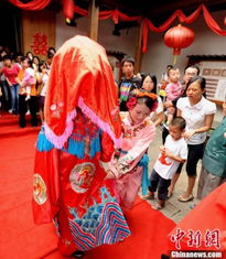国庆节福州上演传统民俗婚礼 