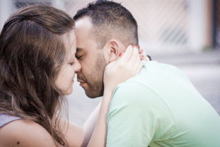 为什么男生接吻后会蛋疼,女生对男生最好奇的50个疑问