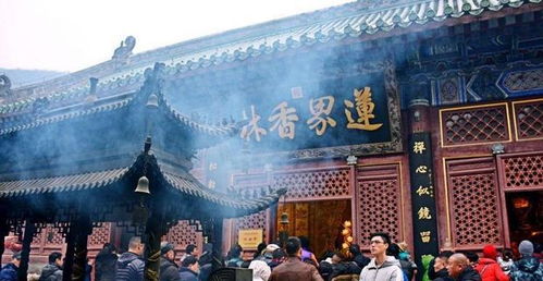 当去寺庙拜佛烧香时,这几点禁忌的地方要注意,你都知道几点