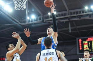 中国男篮全场罚球表现欠佳，仅命中17球中的8球，而王哲林更是只有5中1，中国台北14中10。