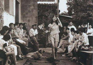 人民的生活天真真诚 旧照片揭示中国人上世纪八十年代的现实生活 