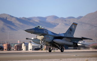 这架F 16发动机进气口怎么关着 