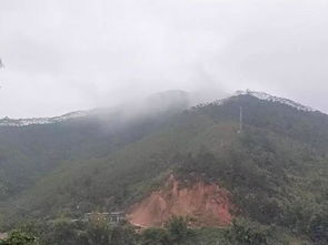 武汉小伙骑行遇台风,风雨梅州,赶到韩江源头看水流众生