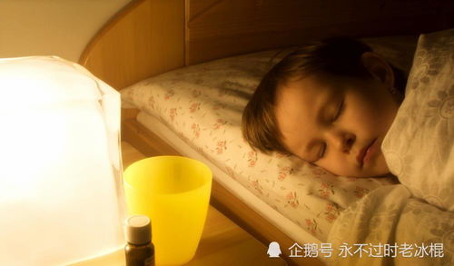 坚持睡前喝牛奶3年,10岁男孩身高只有1米1,医生 喝奶时间不对