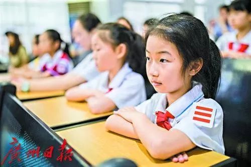 廉江市即日起至开学前暂停现场办理中小学生学籍业务 延迟开学,周末可上课 可压缩暑期