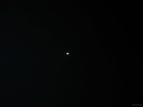 在地球看金木水火土星是什么样子的 是星星形状还是像早晨时满月的 