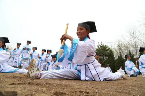 浓情端午,衣袂飘飘 这个端午节跟着团团穿汉服,体民俗