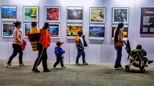 中国凤凰民俗摄影双年展正式启幕