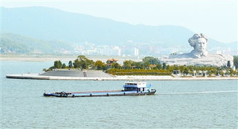 长江上游形成大洪水 洞庭湖水位还将上涨