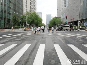 组图 北京首个 全向十字路口 亮相 减少二次等候时间