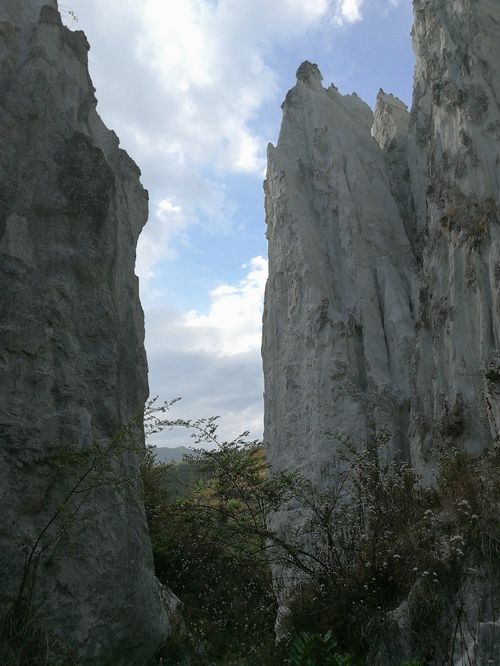 凉山旅游探访四川的神秘天堂，让你拥有一场难忘的旅程！