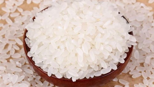 挑选大米有技巧,只需记住这几点,买到的大米既好吃又香甜 
