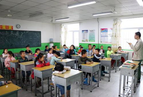 中小学 放学延时服务 惹争议,老师埋怨的同时,家长也喜忧参半