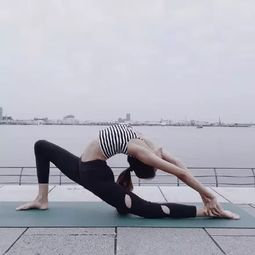 练瑜伽的女人,永远不要小看一个自律练瑜伽的女人
