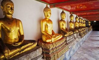 去寺庙旅游,为何要禁止游客对佛像拍照,导游说出背后真实的原因