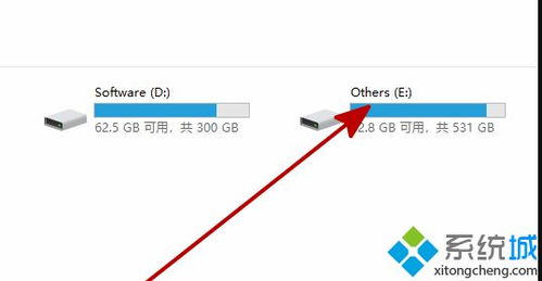 win10装上新硬盘没显示